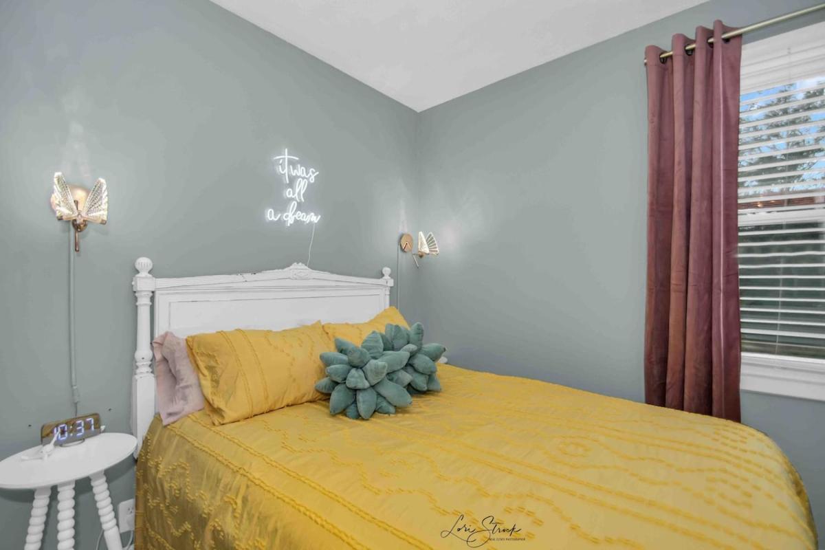 Beachglass Cottage - Family Friendly Kids And Pets Grand Beach Экстерьер фото